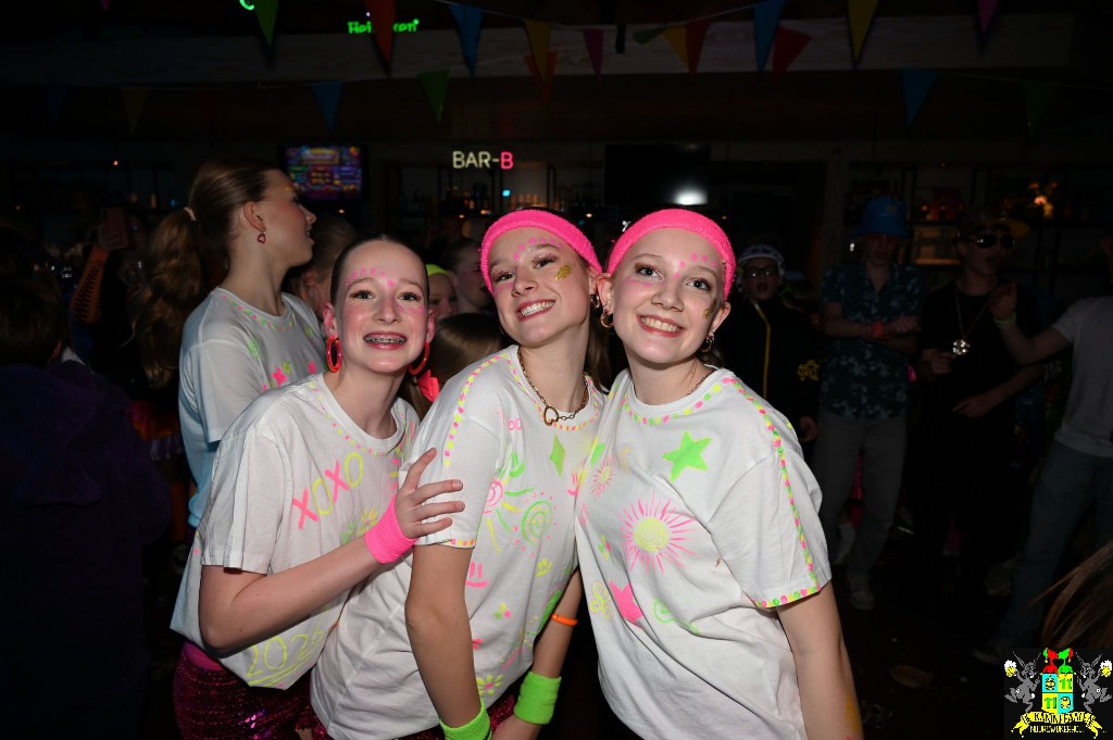 ../Images/Jeugddisco Glow in the Dark 107.jpg